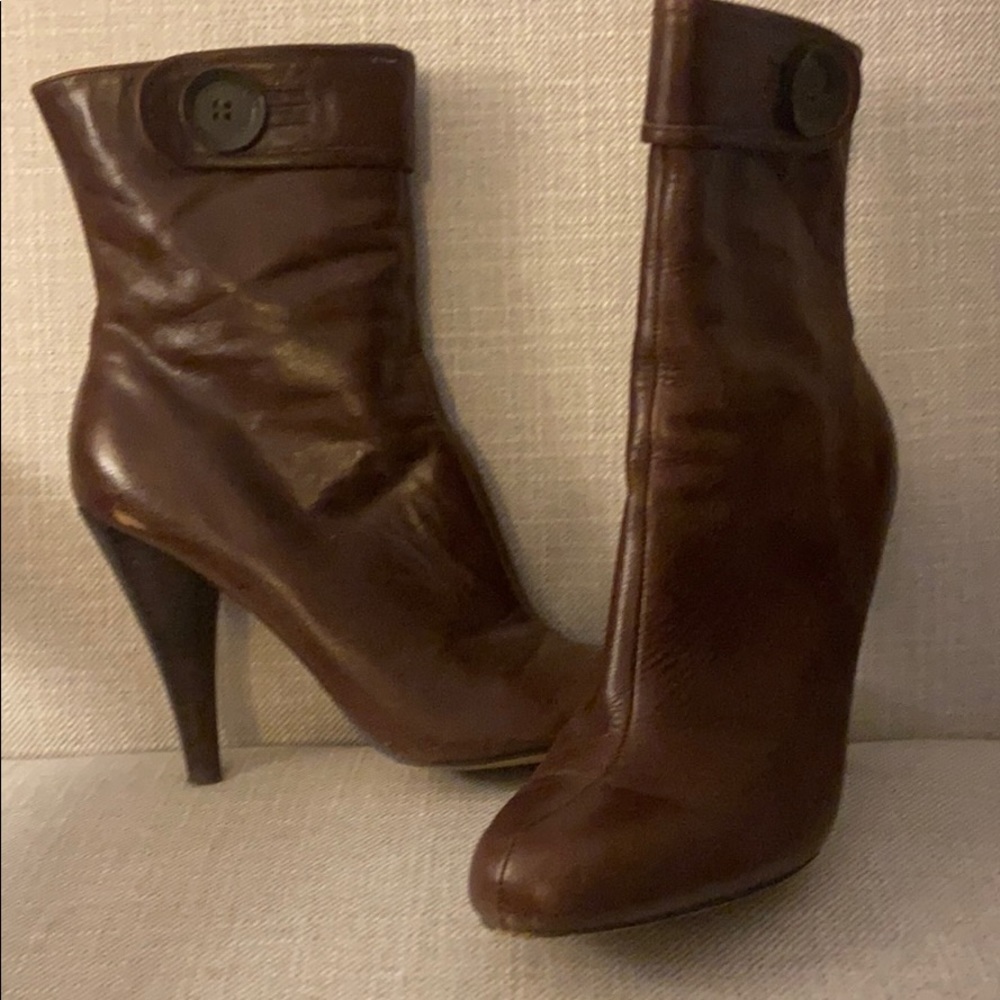Brown boots - Dollhouse - size 10